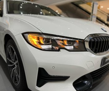BMW 320i 2023 - Giá tốt nhất tháng 10, sẵn giao ngay, ưu đãi tiền mặt, tặng gói bảo hành và phụ kiện full theo xe