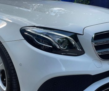 Mercedes-Benz E250 2016 - Màu trắng, nhập khẩu Đức