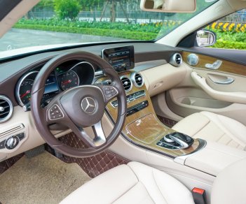 Mercedes-Benz C 250 2016 - Trắng, nội thất kem