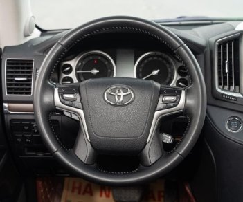 Toyota Land Cruiser 2019 - Tên công ty xuất hóa đơn cao