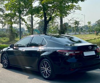 Toyota Camry 2022 - Siêu lướt, biển HN