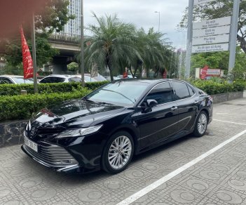 Toyota Camry 2020 - Giá hời