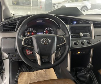 Toyota Innova 2016 - Biển Hà Nội, nguyên zin