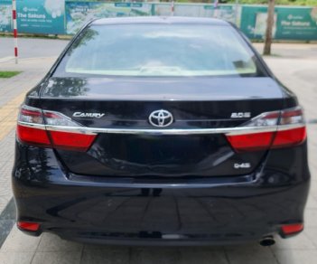 Toyota Camry 2017 - Chính chủ từ mới, muốn đổi xe nên cần bán trong ngày