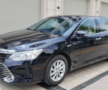 Toyota Camry 2017 - Chính chủ từ mới, muốn đổi xe nên cần bán trong ngày