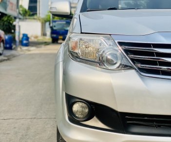 Toyota Fortuner 2013 - Odo 89.000km, màu bạc