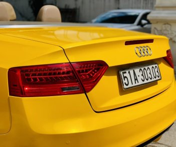 Audi A5 2009 - Trắng wrap vàng