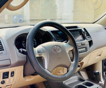 Toyota Fortuner 2013 - Odo 89.000km, màu bạc