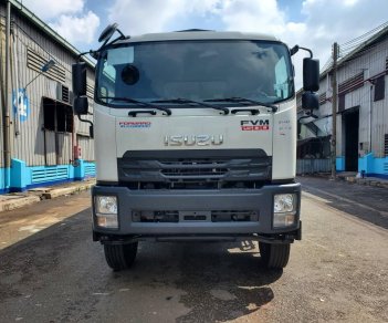 Isuzu FVM1500 2023 - Thùng bạt Inox 15 tấn, dài 9.4m, KM 40tr, cam hành trình, bao da tay lái, thảm lót sàn