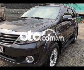 Toyota Fortuner   2013, tự động, zin 90%. cực đẹp. 2013 - toyota fortuner 2013, tự động, zin 90%. cực đẹp.