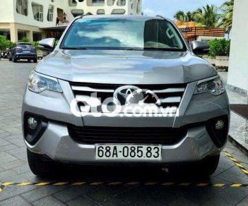 Toyota Fortuner M cần bán fotuner máy dầu rất mới số sàn 2017 - M cần bán fotuner máy dầu rất mới số sàn