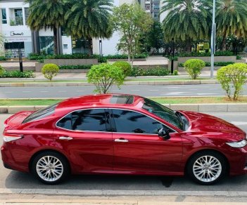 Toyota Camry 2019 - Nhập Thái, biển số SG