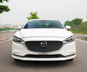 Mazda 6 2022 - Màu trắng, nội thất nâu