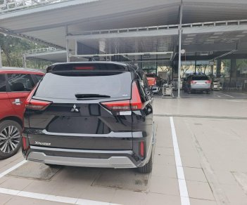 Mitsubishi Xpander 2023 - Ngoại thất màu đen bắt mắt, giao ngay không cần ký chờ - Liên hệ ngay em Chiến, hỗ trợ lên đến 100% phí trước bạ