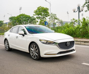 Mazda 6 2022 - Màu trắng, nội thất nâu