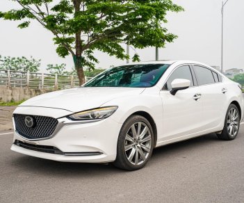 Mazda 6 2022 - Màu trắng, nội thất nâu