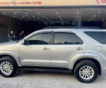 Toyota Fortuner 2013 - Xe đẹp xuất sắc, full lịch sử xe, hỗ trợ trả góp 70% giá trị xe