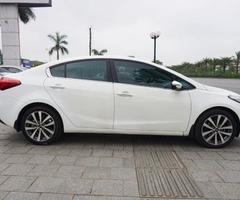 Kia K3 2014 - Màu trắng cực đẹp - Giá cực tốt