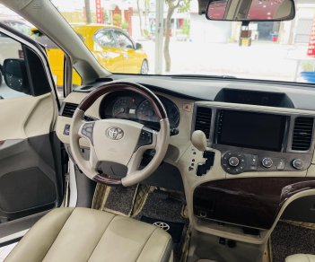 Toyota Sienna 2010 - Giá 795 Triệu Đồng 