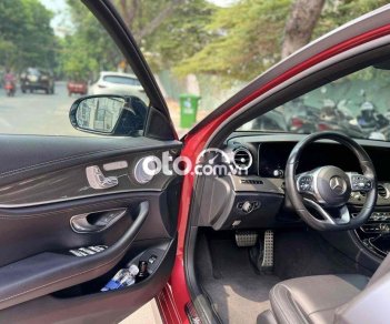 Mercedes-Benz E300 E300 AMG sản xuất năm 2019- màu đỏ. xe nguyên bản. 2020 - E300 AMG sản xuất năm 2019- màu đỏ. xe nguyên bản.