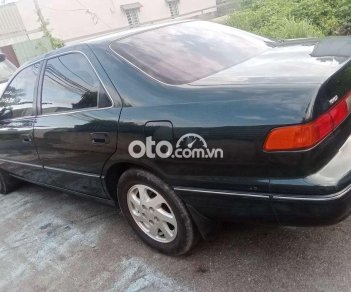 Toyota Camry Cần bán chiếc xe nồi đồng cối đá 2000 - Cần bán chiếc xe nồi đồng cối đá