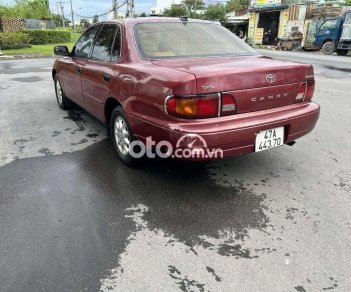 Toyota Camry Nhà cần bán  số sàn 1995 ký giấy mua bán 1995 - Nhà cần bán camry số sàn 1995 ký giấy mua bán