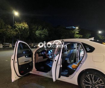 Kia K3 Bán xe    luxury 1.6 , xe chính chủ vợ 2022 - Bán xe sedan kia k3 luxury 1.6 , xe chính chủ vợ