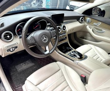 Mercedes-Benz C250 2015 - Biển Tp, 1 chủ sử dụng từ mới
