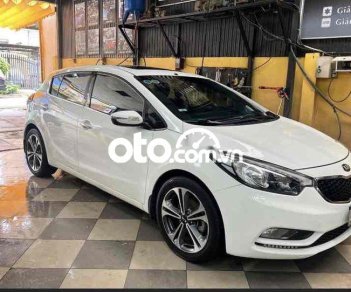 Kia Cerato    2014 - KIA Cerato hatchback