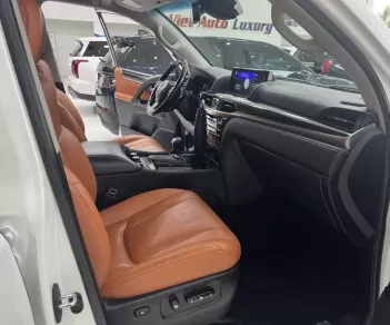 Lexus LX 570 Trung Đông 2016 - Cần bán xe Lexus LX 570 năm 2016 trung đông xe cá nhân 