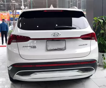 Hyundai Santa Fe 2.2 dầu cao cấp 2021 - Bán ô tô Hyundai Santa Fe 2.2 dầu cao cấp đời 2021, màu trắng, giá có cạnh tranh