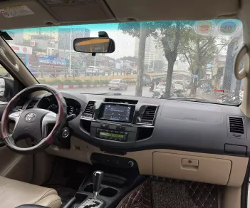 Toyota Fortuner 2015 - Bán ô tô Toyota Fortuner đời 2015, TRD Sportivo màu trắng, giá chỉ 5xx triệu