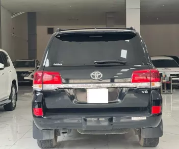 Toyota Land Cruiser Nhập Mỹ 2016 - Bán Toyota Land Cruiser 5.7 nhập Mỹ 2016, 1 chủ, lăn bánh hơn 4 vạn km