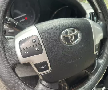 Toyota Land Cruiser 2013 - Bán Toyota Land Cruiser đời 2013, màu đen, nhập khẩu chính hãng