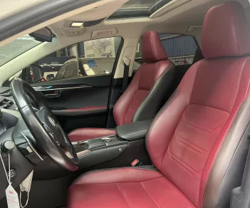 Lexus NX 300 2018 - Cần bán xe Lexus NX 300 đời 2018, màu trắng, xe nhập chưa dính tý sơn ngoài