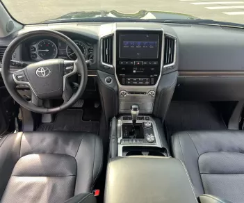 Toyota Land Cruiser VX 4.6 V8 2019 - Cần bán Toyota Land Cruiser VX 4.6 V8 đời 2019, màu đen, nhập khẩu nguyên chiếc