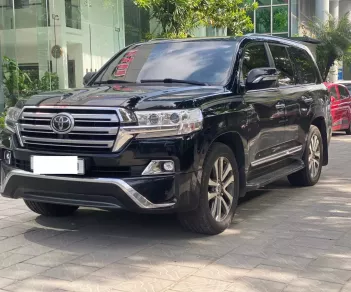 Toyota Land Cruiser VX.S 5.7 2016 - Cần bán Toyota Land Cruiser VX.S 5.7 nhập Trung Đông, đời 2016, giá cả thương lượng