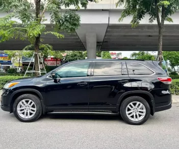 Toyota Highlander 2.7L LE 2014 - Bán xe Toyota Highlander 2.7L LE đời 2014, nhập Mỹ, giá cả thương lượng